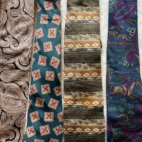 Lot of (12) Men's Neck Ties - Picture 2 of 5
